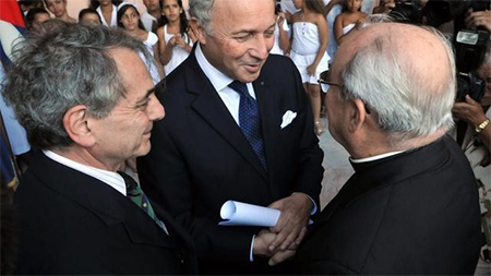 Visita histórica del canciller francés a Cuba